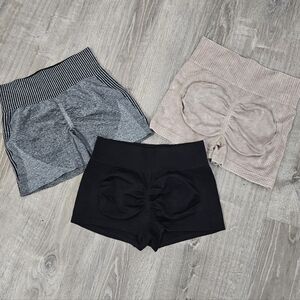 3 Pair Scrunch Butt Shorts